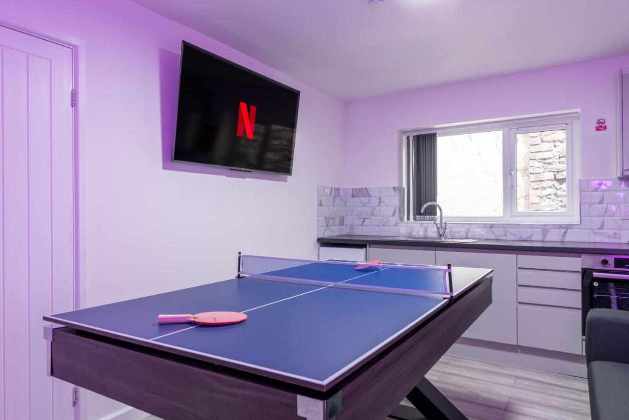 Exquisite Cardiff Apartments- With Garden Lounge & Games Room Luaran gambar