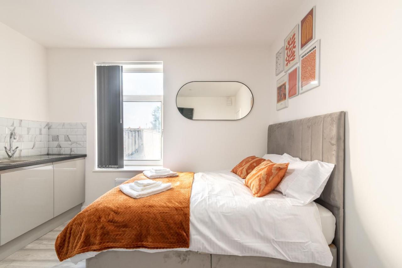 Exquisite Cardiff Apartments- With Garden Lounge & Games Room Luaran gambar