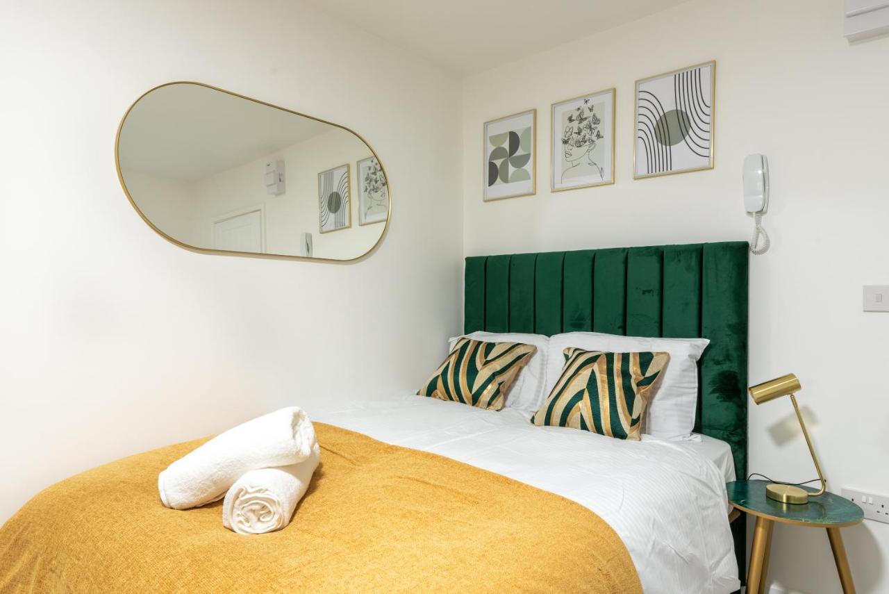 Exquisite Cardiff Apartments- With Garden Lounge & Games Room Luaran gambar