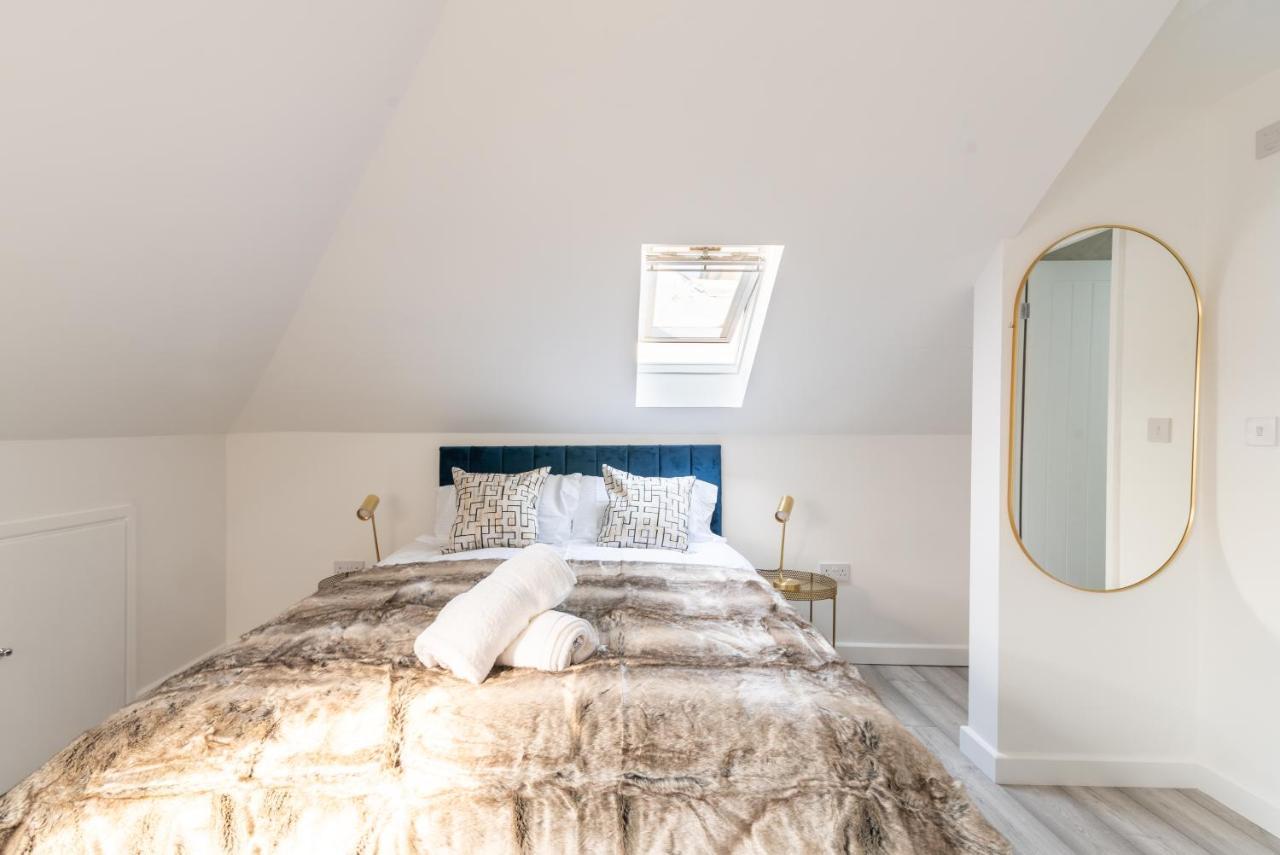 Exquisite Cardiff Apartments- With Garden Lounge & Games Room Luaran gambar